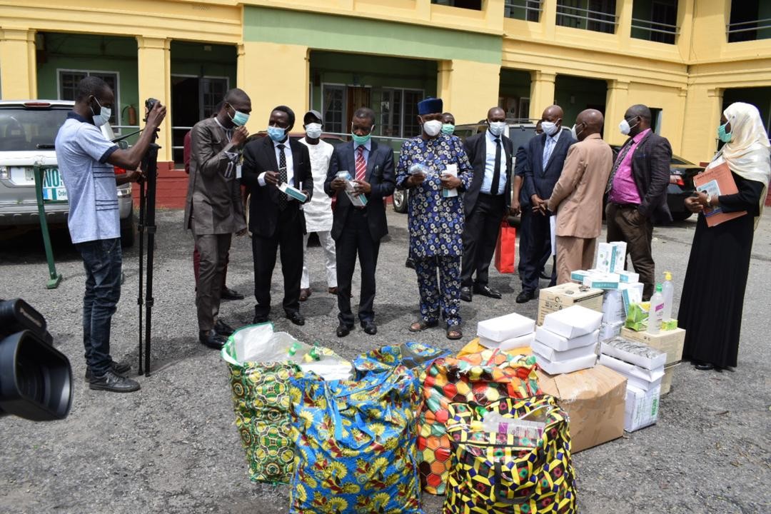 Giftedmom Donates Medical Materials To Oyo State Govt. To Combat COVID-19  