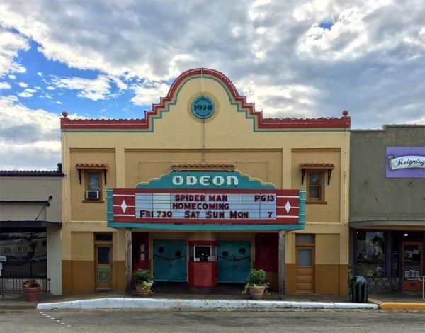 COVID-19: Texas Set To Reopen Movie Theaters  