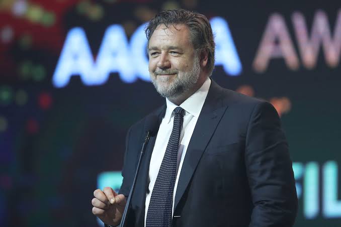 Russell Crowe To Play A Mobster In 'American Son'  