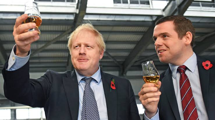 Dominic Cummings: Minister Resigns Over Boris Johnson's Aide Breach Of Lockdown Rules  