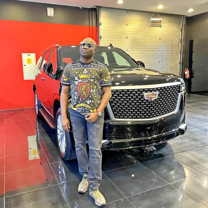 Mompha shows off Richard Mille wristwatch worth N118M (Video)  