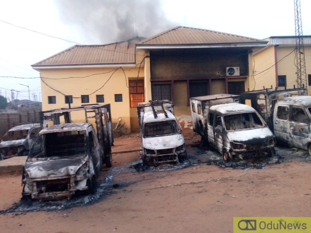 Gunmen Burn Down Local Government Secretariat In Anambra  