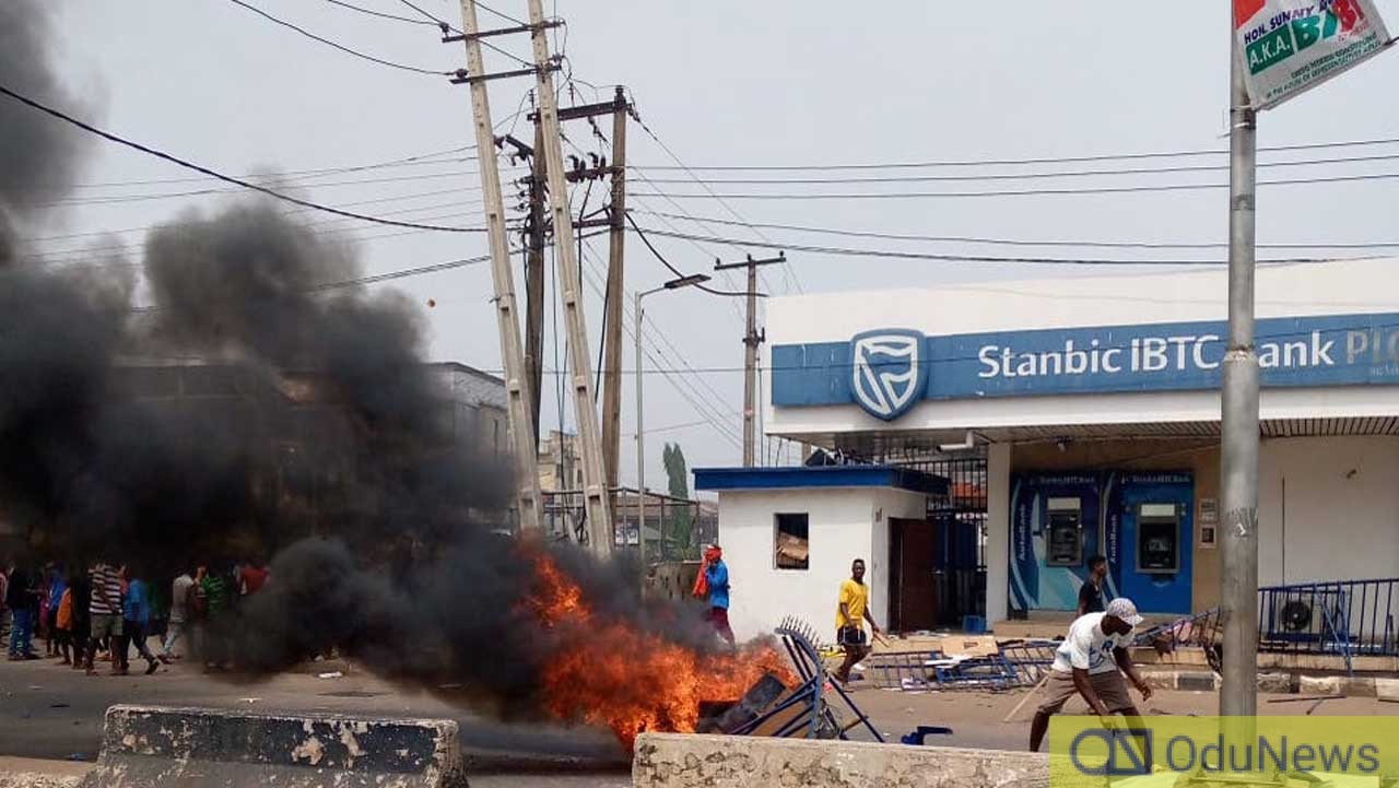 Naira Crisis: Banks Lose N5bn To Destruction Of Facilities  