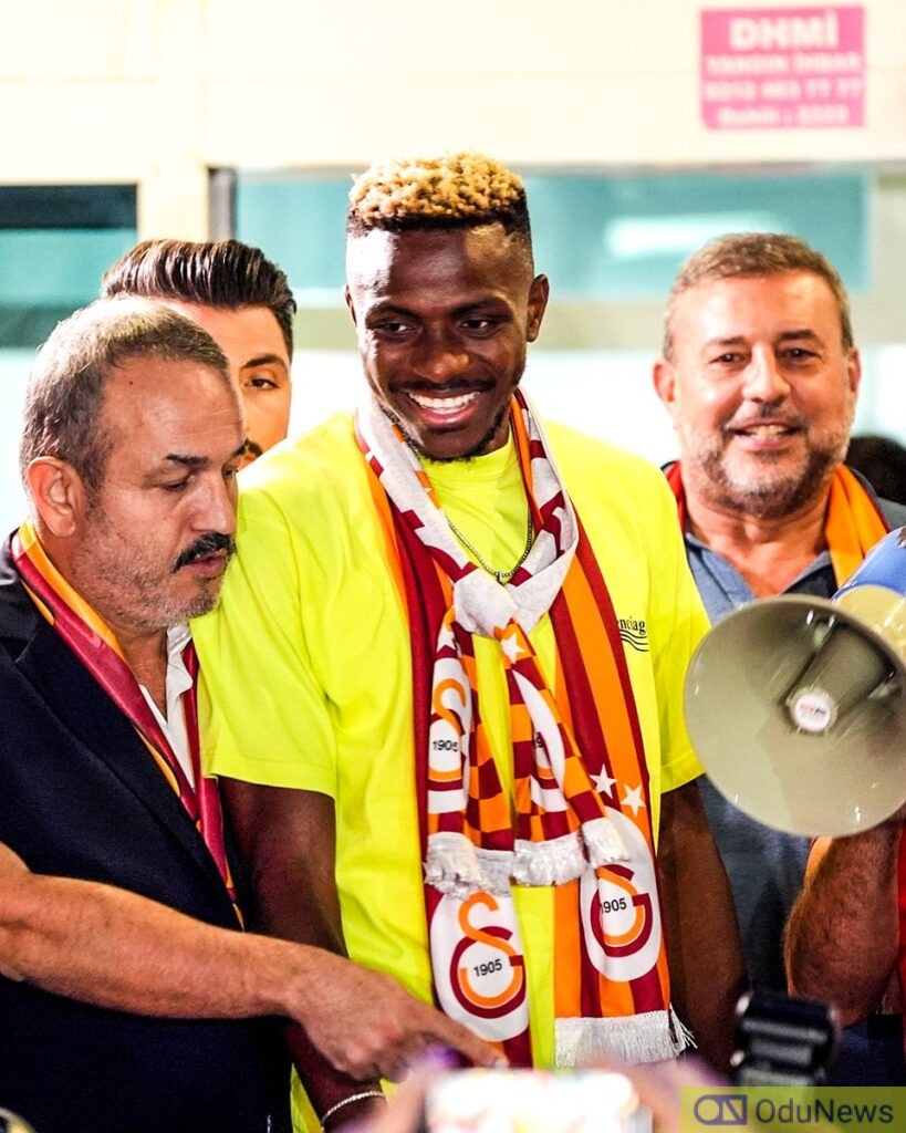 Victor Osimhen Receives Warm Welcome from Galatasaray Fans After Loan Move  