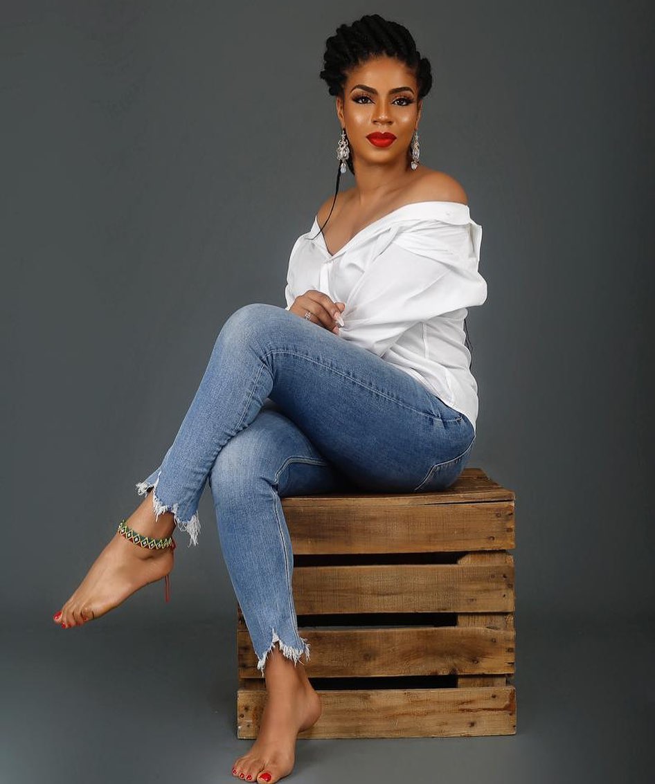 Ex BBNaija Housemate, Venita Poses Undraped In Darling’s New Commercial