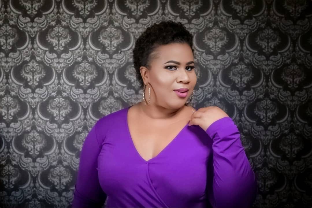 Nigerian Comedian, Chigul Offers Student N 50,000 Grant