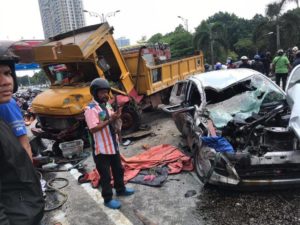 Ogun Fatal Crash Leaves 13 Dead, 10 Injured  