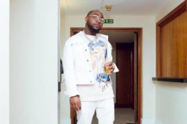 Davido Splashes Gifts On His 30BG Crew As He Takes Them Shopping In Dubai  