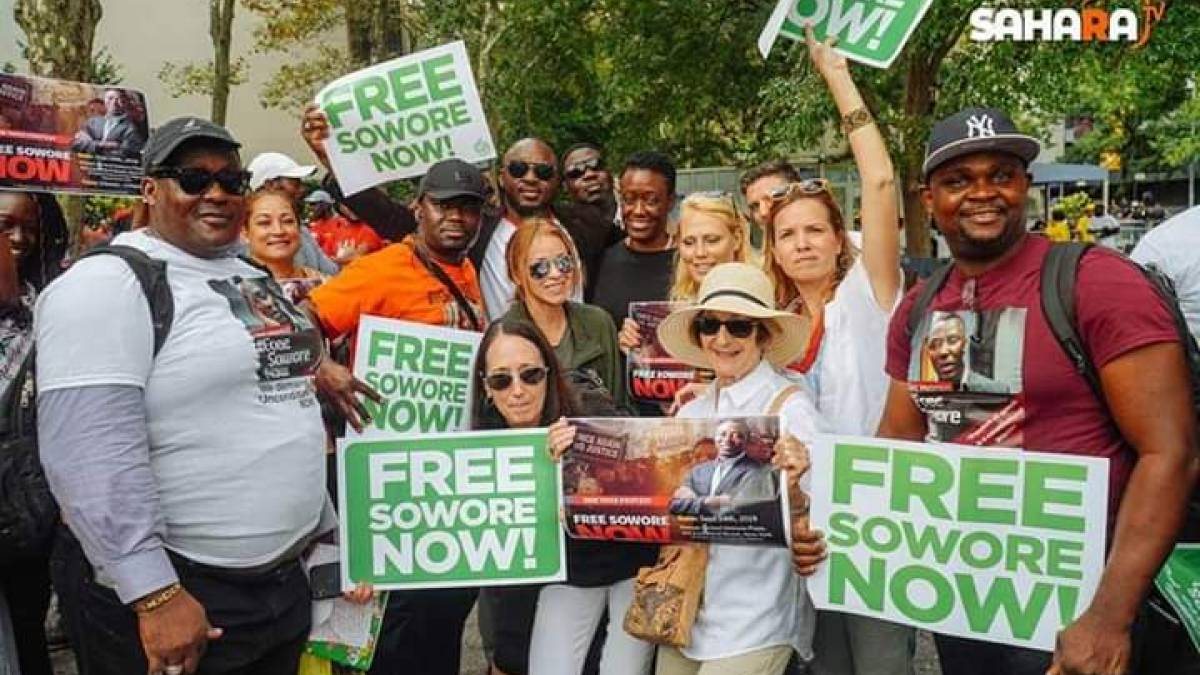 Video Sowore S Wife Children Lead Protest In U S Over Dss Continued Detention Of Activist