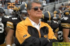 Former Iowa Coach, Hayden Fry, Dies At 90