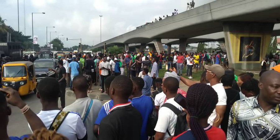 Students Protest In Anambra As Hit-And-Run Driver Kills 100l Student
