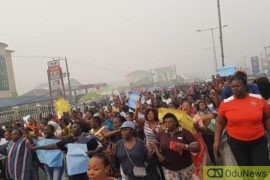 [UPDATED] Many Feared Dead As Policemen, Protesters Clash In Sagamu [VIDEO]  