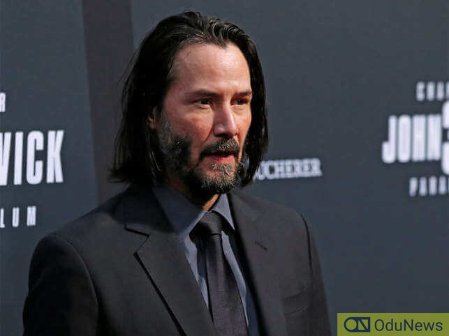 See Keanu Reeves Back As Neo On ‘Matrix 4’ Movie Set [VIDEO]