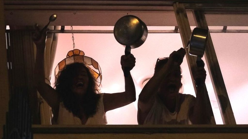 Brazilians Bang Pots From Balconies To Protest Against President’s Handling Of Coronavirus [VIDEO]