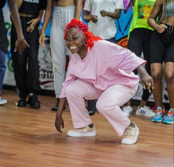Popular Nigerian Dancer Kodak Dies In Clarence Peters' House  