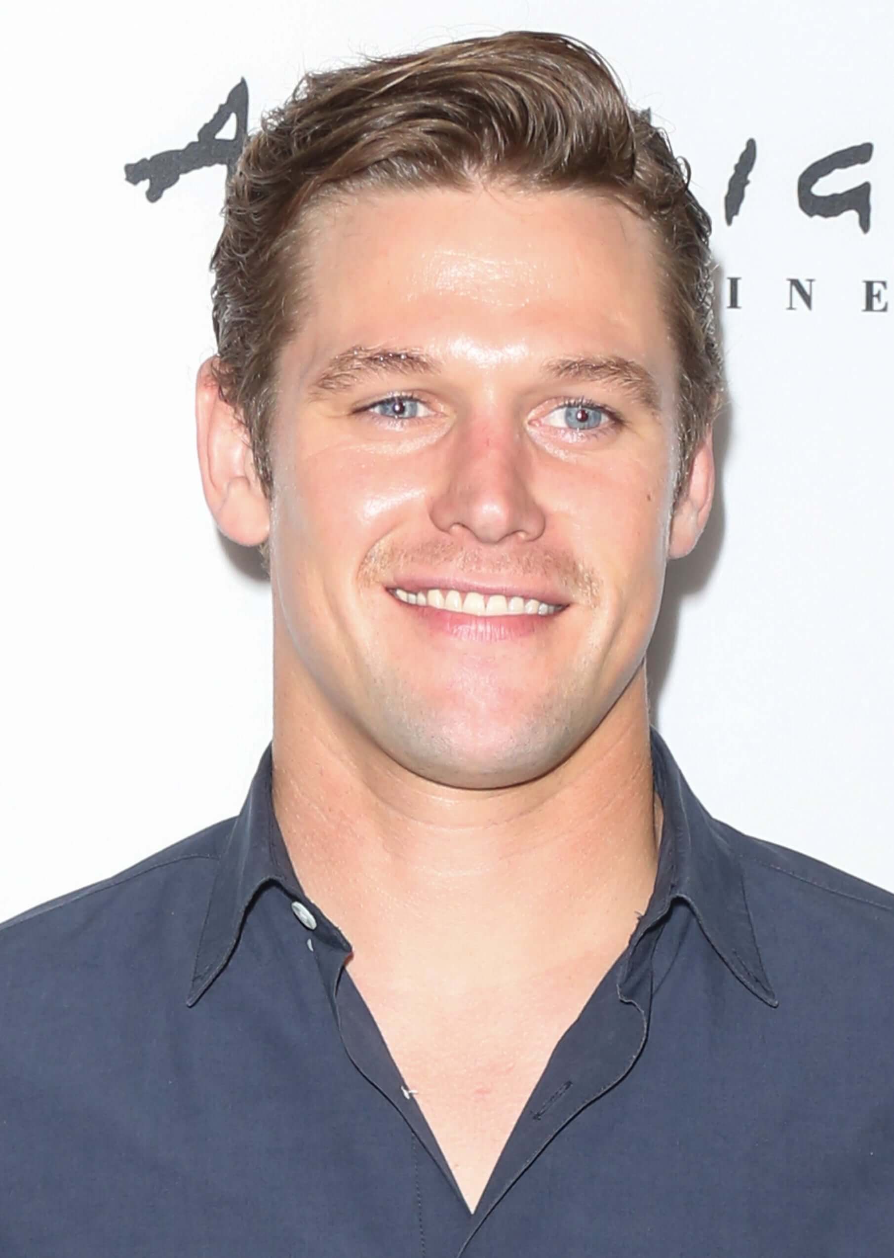 Zach roerig scar