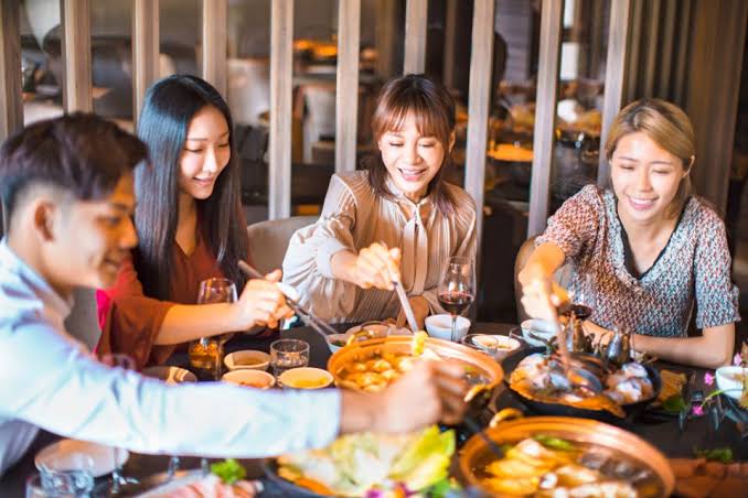 Chinese Chef Caught On Video Spitting Into A Dish At Restaurant [VIDEO]