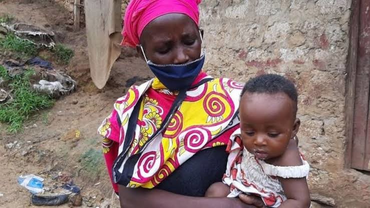 COVID-19 Lockdown: Kenyans Rescue Widow Who Boils Stones For Her Hungry Children