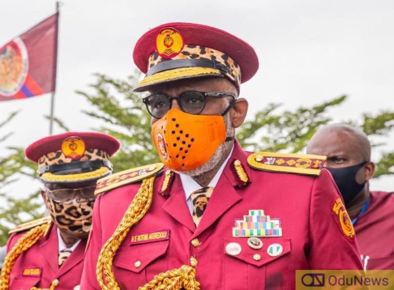 Akeredolu Inaugurates 'Amotekun' Corps In Ondo