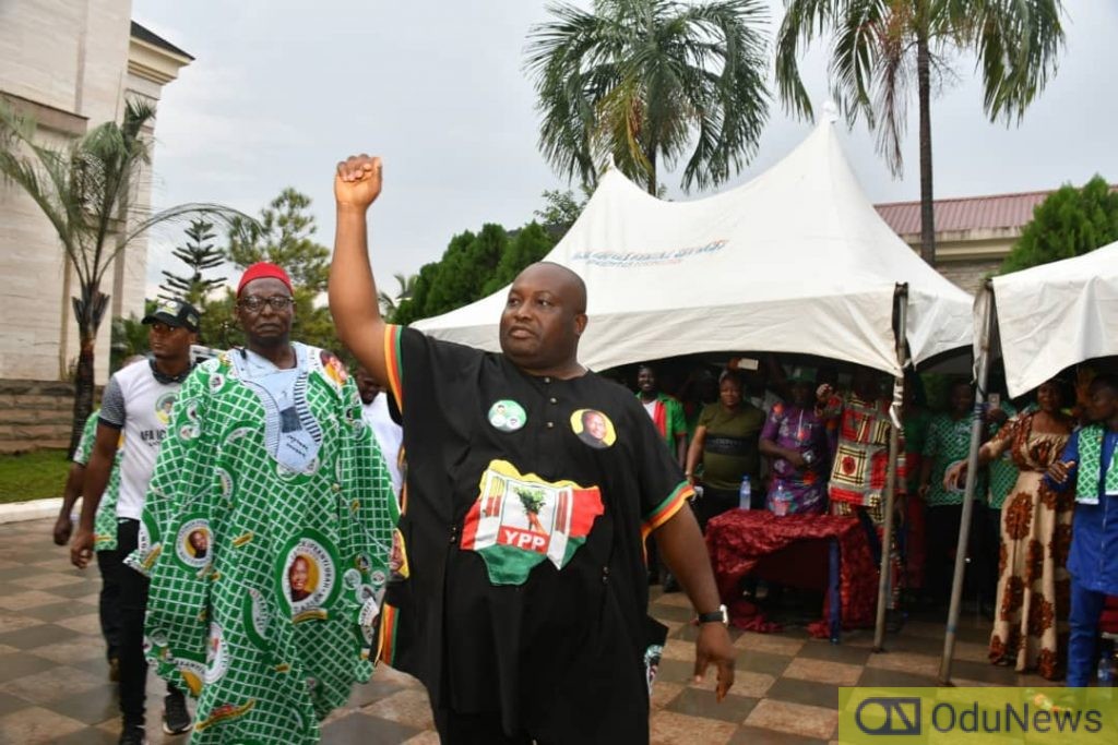 YPP Anambra Guber Candidate, Sen. Ifeanyi Ubah Meets Party Structure Leaders