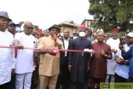 Governor Ikpeazu Commissions Another Road In Aba  