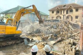 Lagos state demolishes building