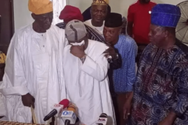 Drama As Lagos Senator, Yayi, Weeps Over Ogun Senate Nomination Form  