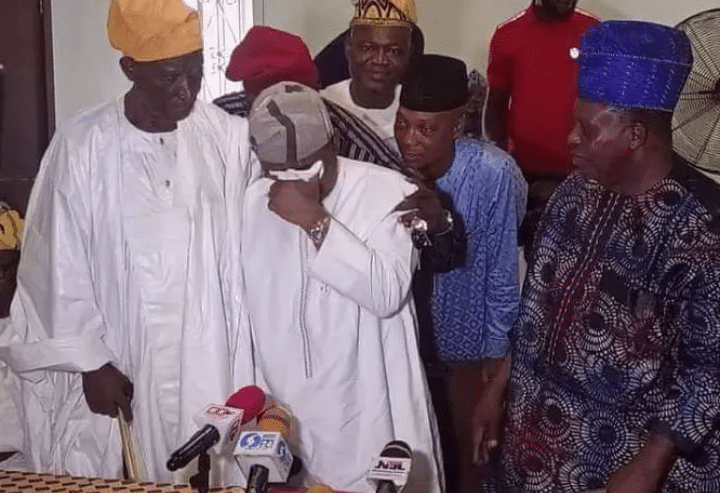 Drama As Lagos Senator, Yayi, Weeps Over Ogun Senate Nomination Form