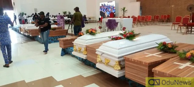 Owo Massacre: Mass Funeral Of Victims Commences [PHOTOS]  