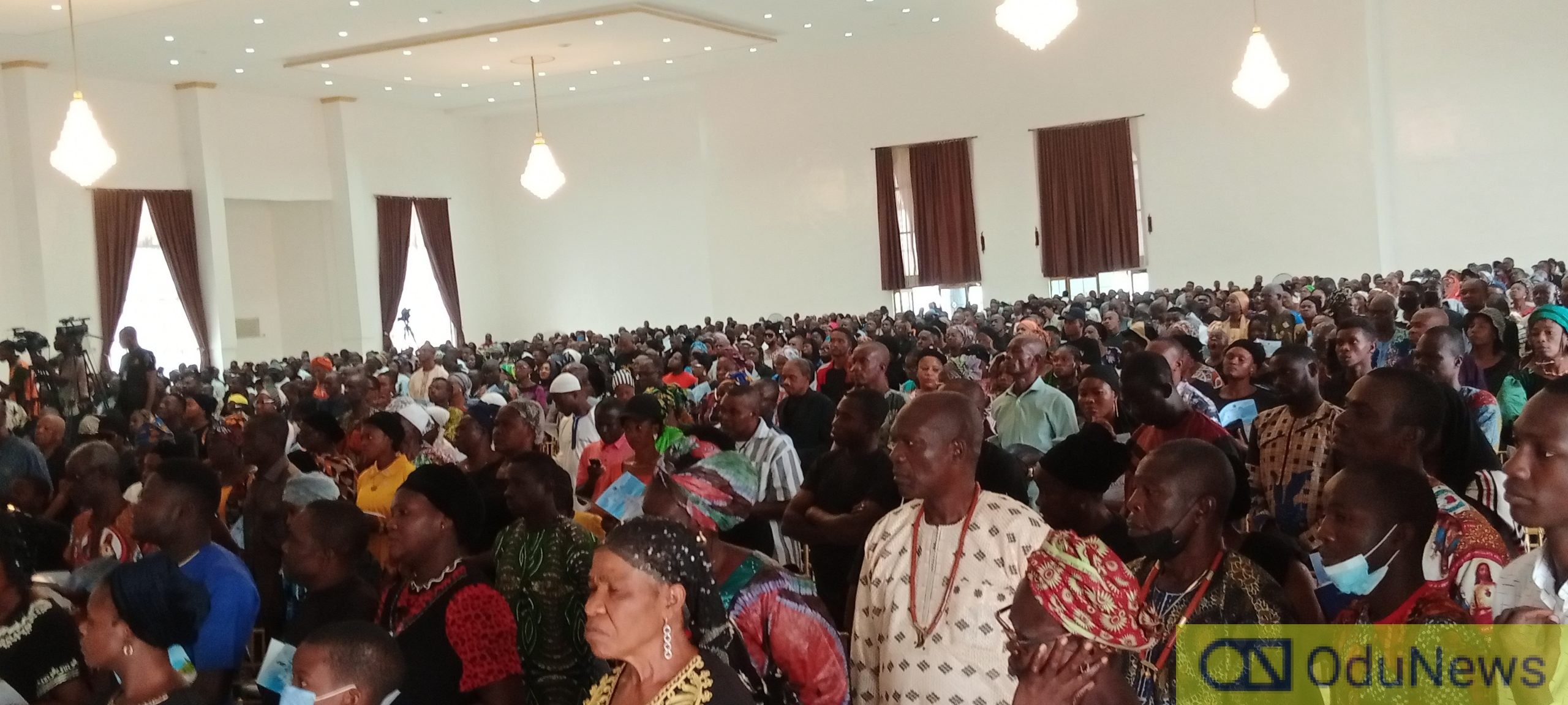 Owo Massacre: Mass Funeral Of Victims Commences [PHOTOS]  