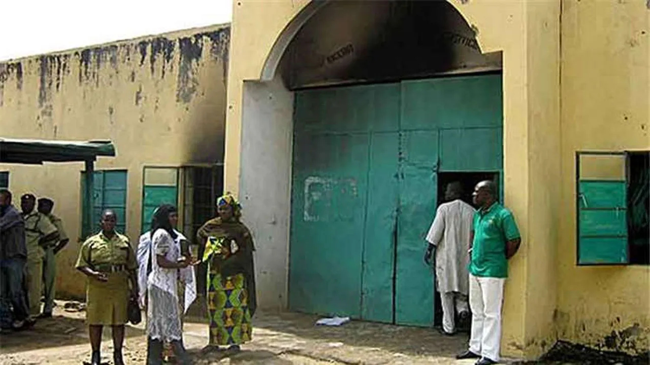 Terrorists Attack Kuje Prison With Bombs, Release Inmates  