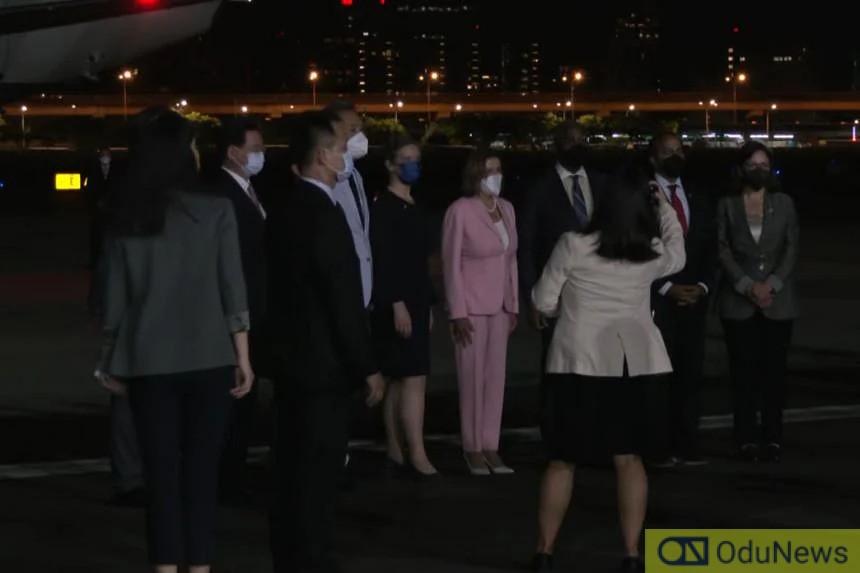 Nancy Pelosi Arrives in Taiwan Amid Threats of China's Retaliation [VIDEO]  