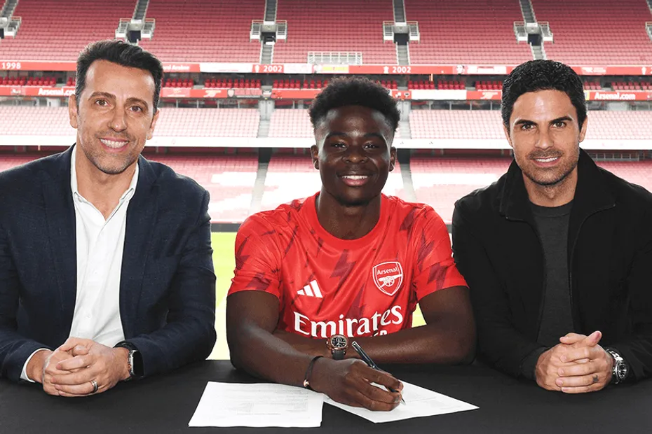 Bukayo Saka Signs New Arsenal Contract To 2027  