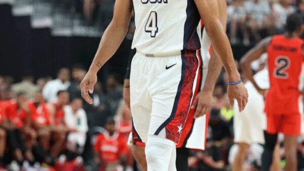 End of an Era: Klay Thompson Leaves Warriors for Mavericks