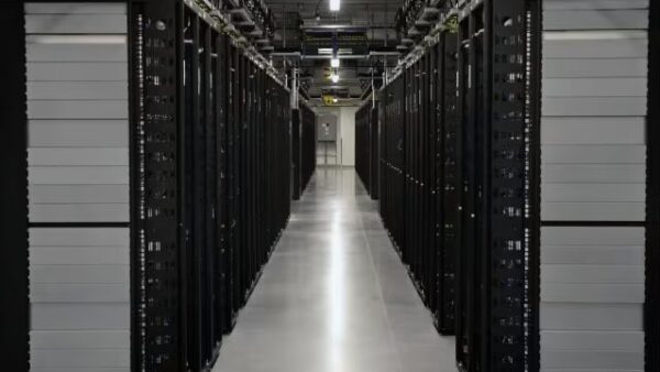 Amazon Launches Data Transfer Terminal for High-Speed Cloud Uploads