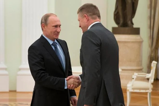 Slovak PM Robert Fico Sparks Outrage with Surprise Moscow Meeting  