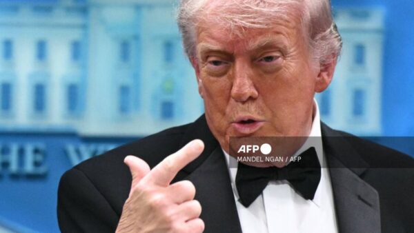 Gunman opens fire at Washington media gala, Trump evacuated
