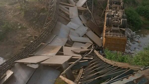 Bridge collapse halts traffic on Ilorin-Igbeti highway in Kwara