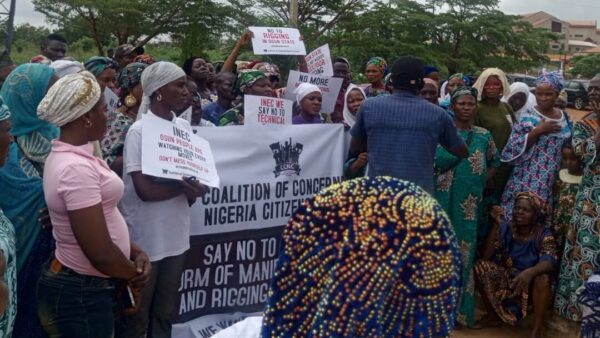 Osun protesters accuse INEC of bias over official transfers
