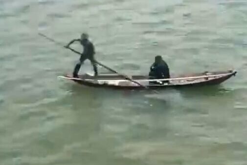 Fishermen rescue man from Lagos Lagoon after dramatic jump