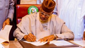 Ogun Governor Approves Weekly Day Off, N10,000 Transport Allowance