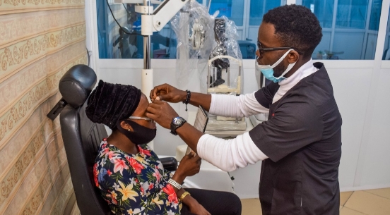 Optometrist warns against buying eye drugs without prescription