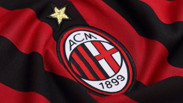 Milan and Juventus win big, chase Champions League spots