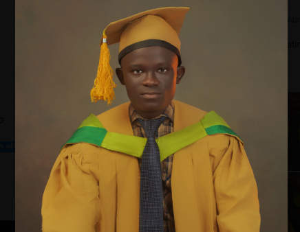 Osun APC candidate gives LAUTECH best student N1m prize