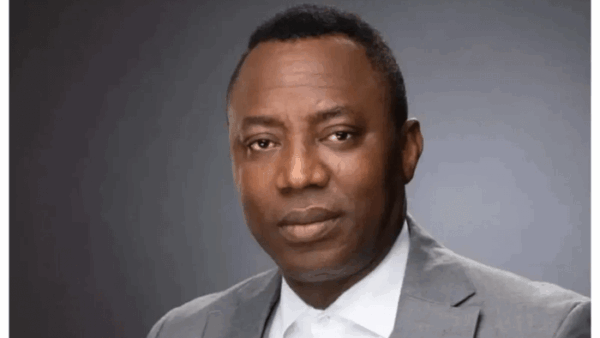 Sowore blocks own defence in cyberbullying trial, demands judge change