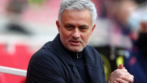 Mourinho denies Real Madrid talks as speculation mounts over Bernabeu role
