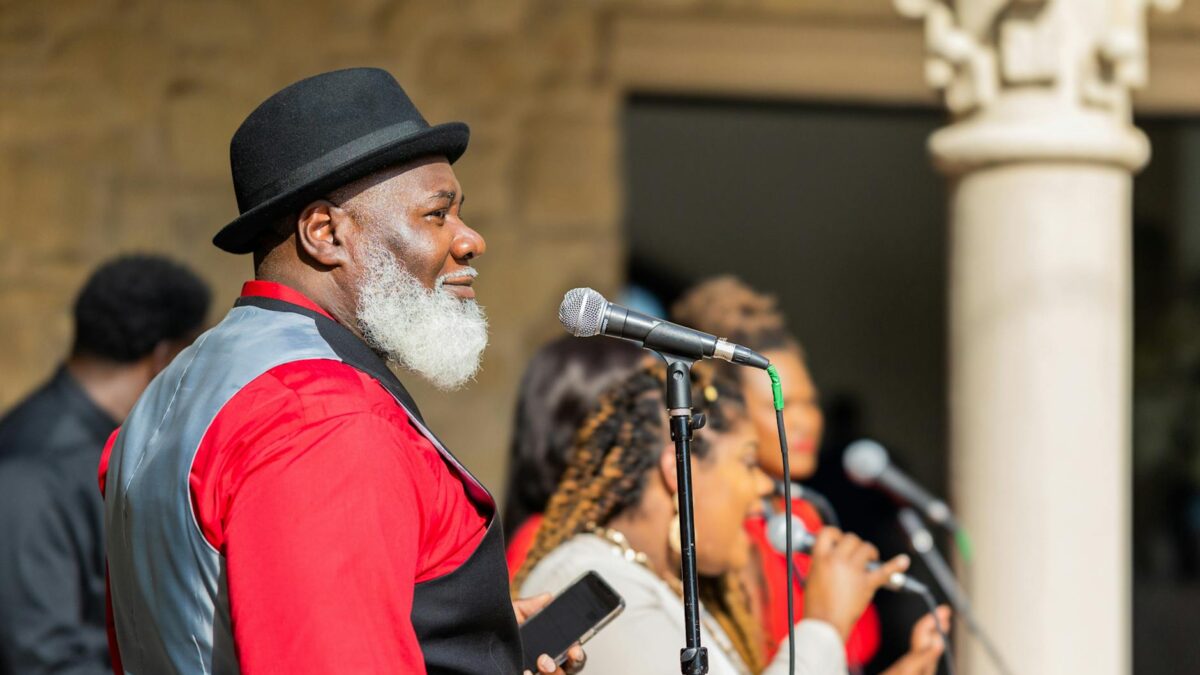 Lawrence Oyor gospel singer performing