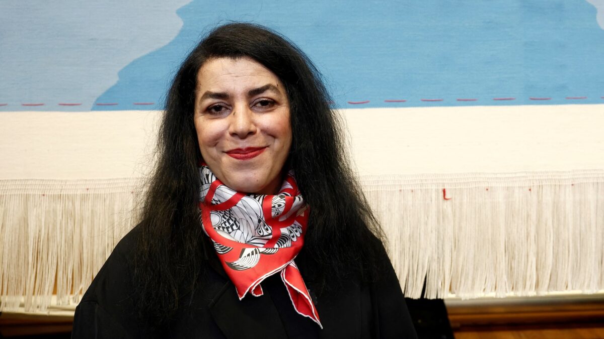 graphic novel persepolis author portrait